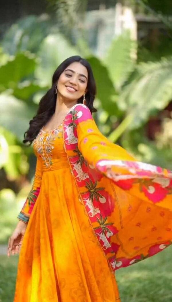 Pc 483 Kalamkari Print Gown